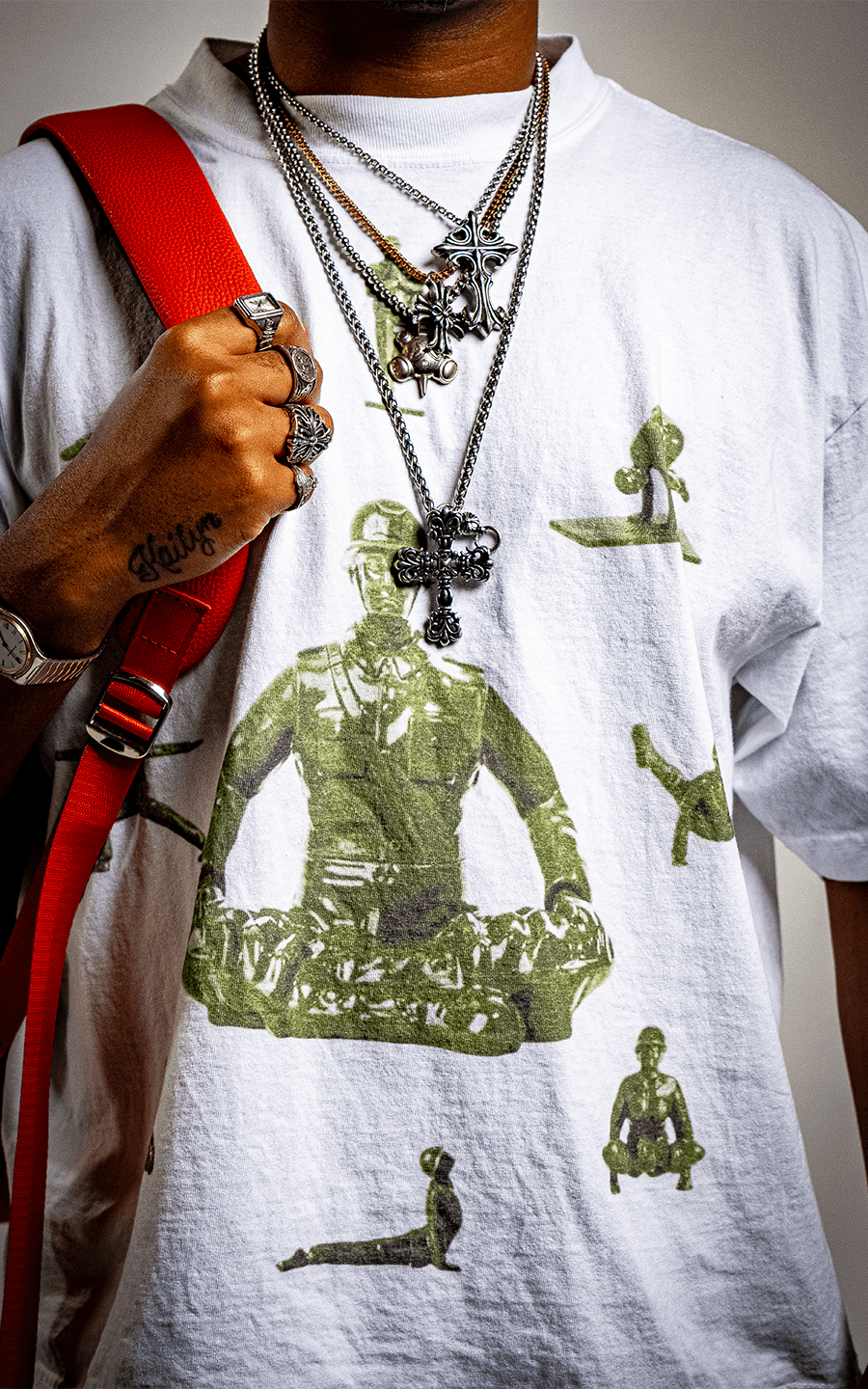 Yoga soilder - Sideshow